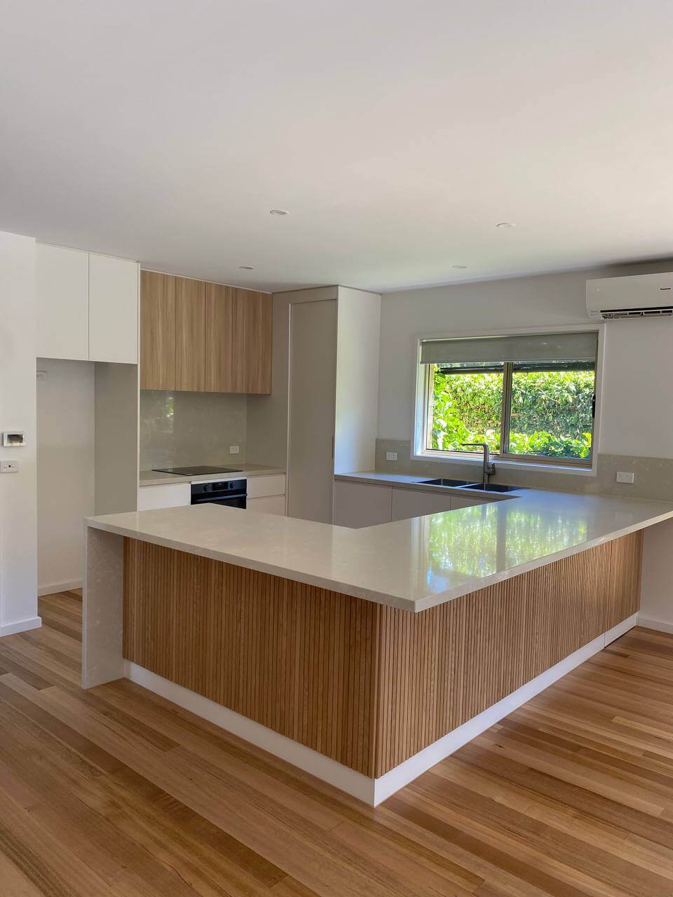 Before kitchen renovation Hoppers Crossing - outdated layout needing transformation